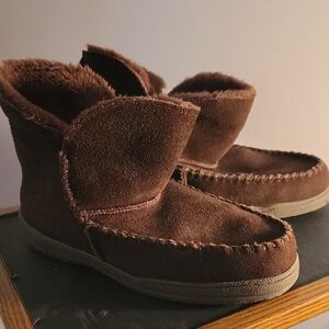 Minnetonka Brown Moccasins